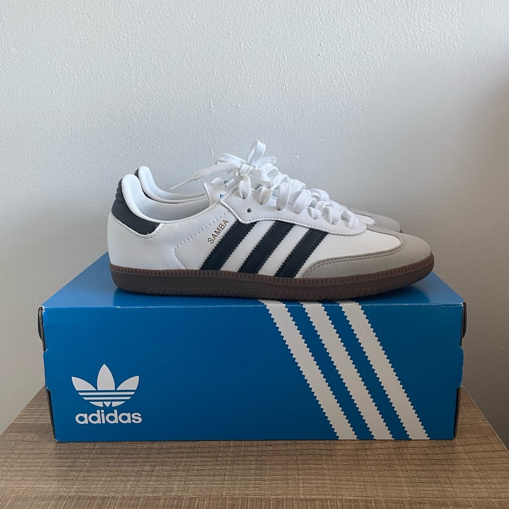 White Adidas Samba Men Size 7 Women Size 8 | Vegan